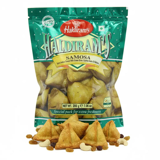 Haldiram's Samosa 200g – Crispy Spicy Indian Snack with Cashews & Raisins