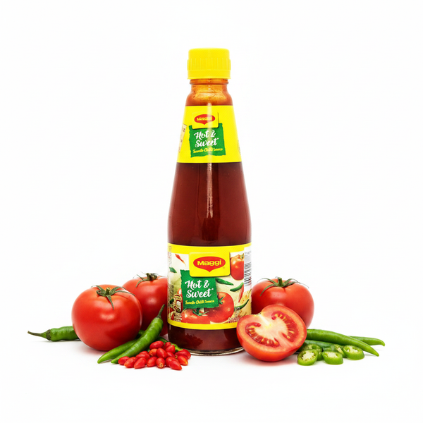 Maggi Hot & Sweet Sauce 400g – styled hero shot with tomatoes and chillies